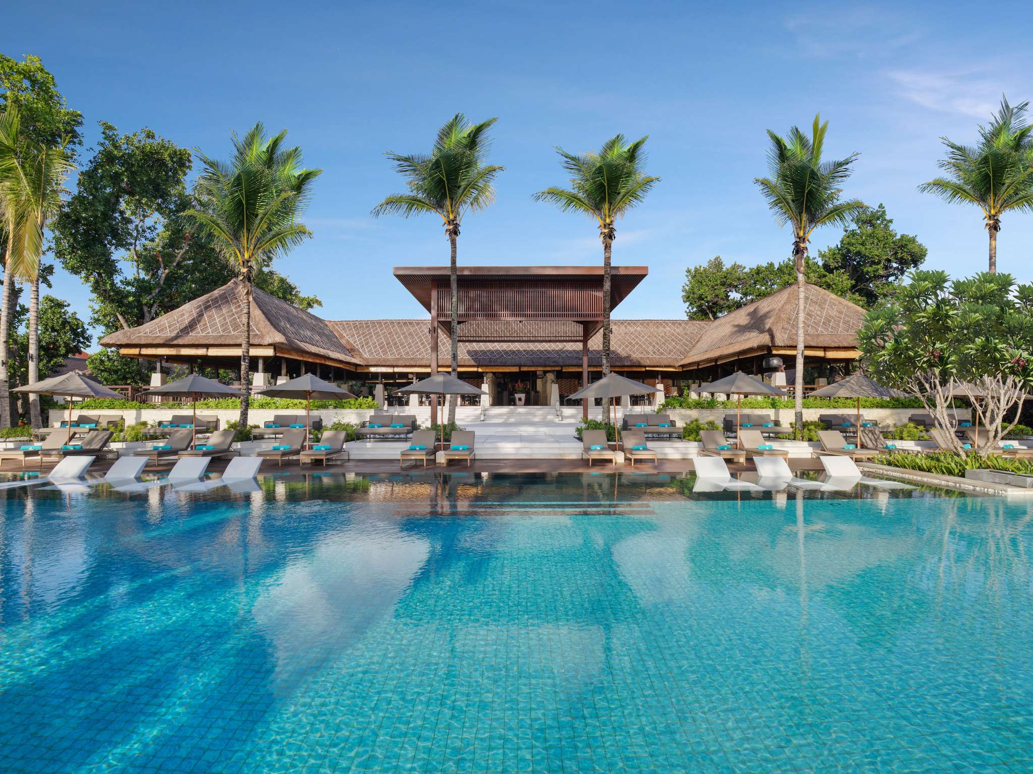 NOVOTEL BALI BENOA HOTEL